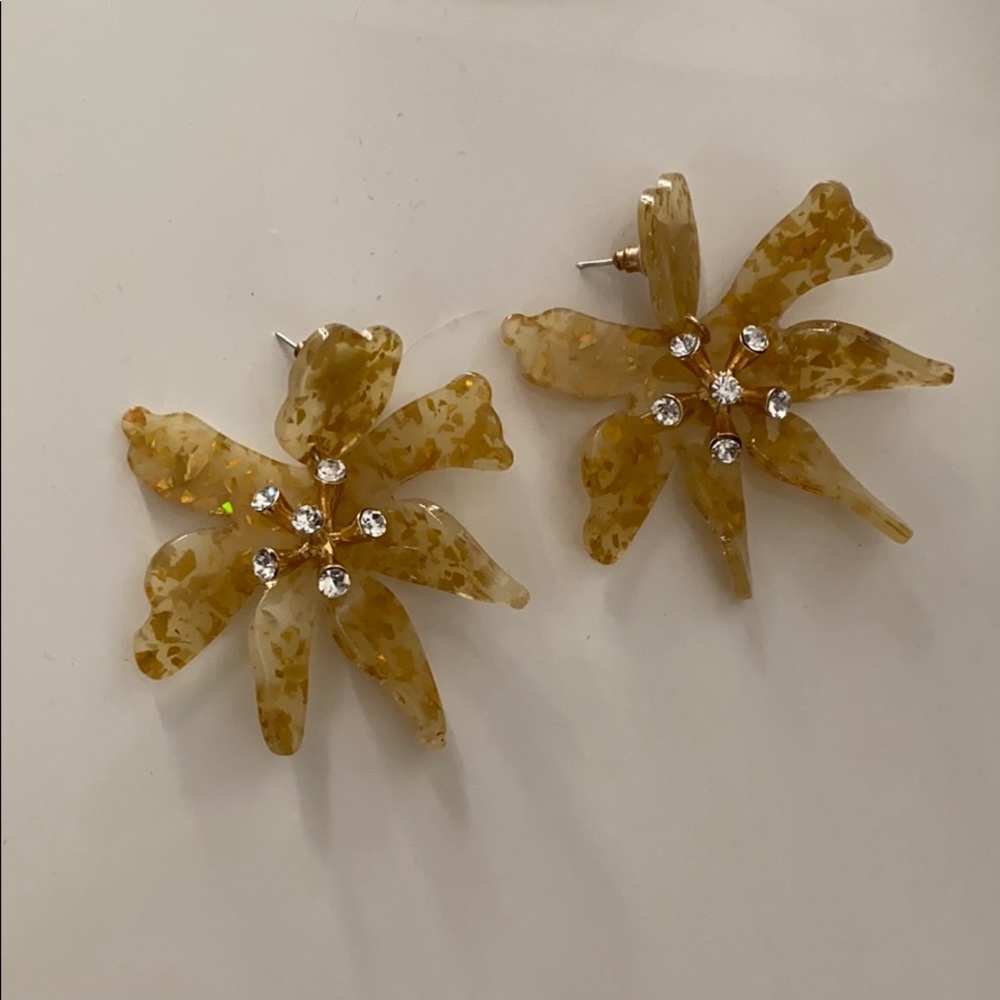 Flower earrings